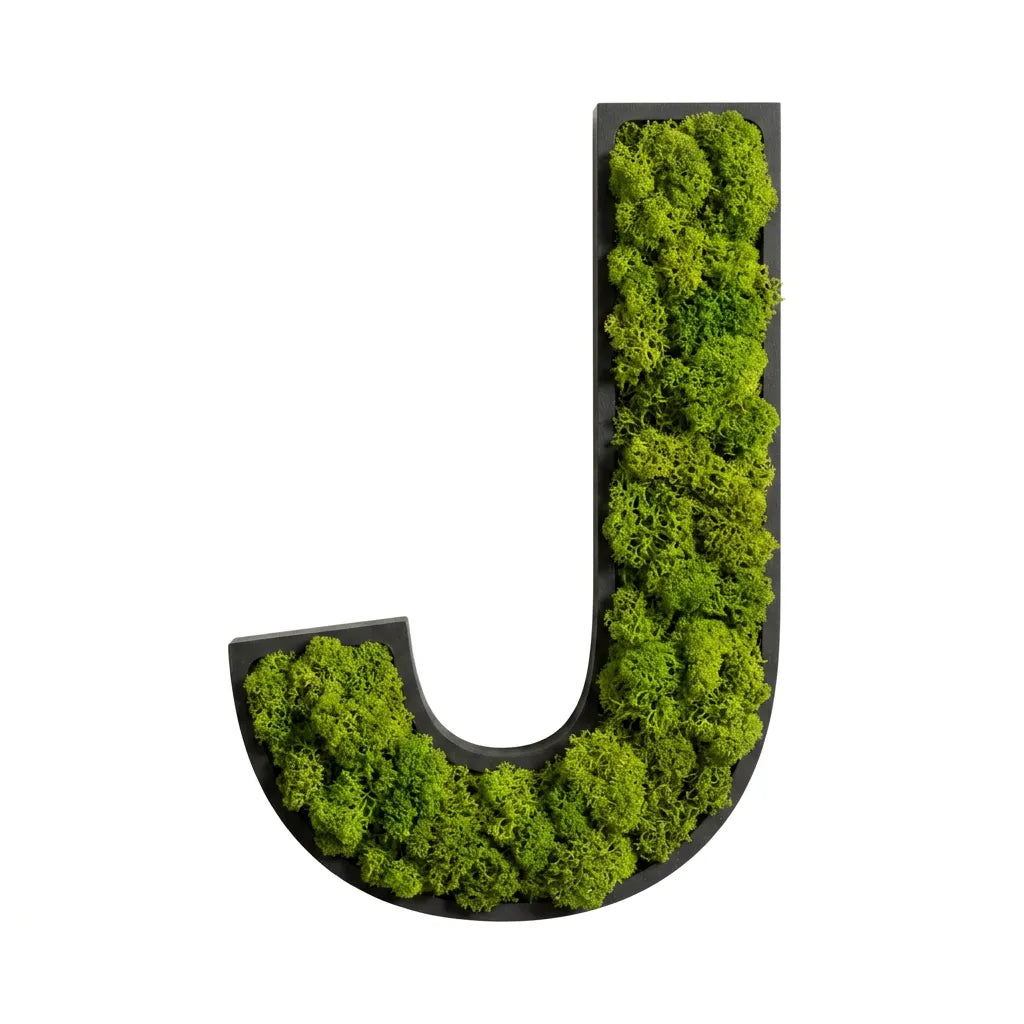 Moos-Buchstabe J